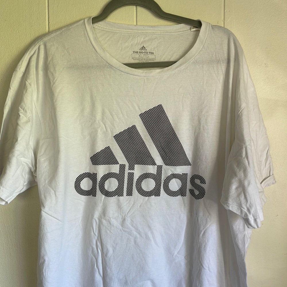 Adidas T-shirt - Mens XL